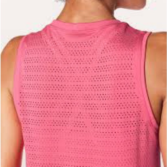 EUC - Lululemon Breeze By Muscle Tank II - Size 12 - Picture 3 of 8